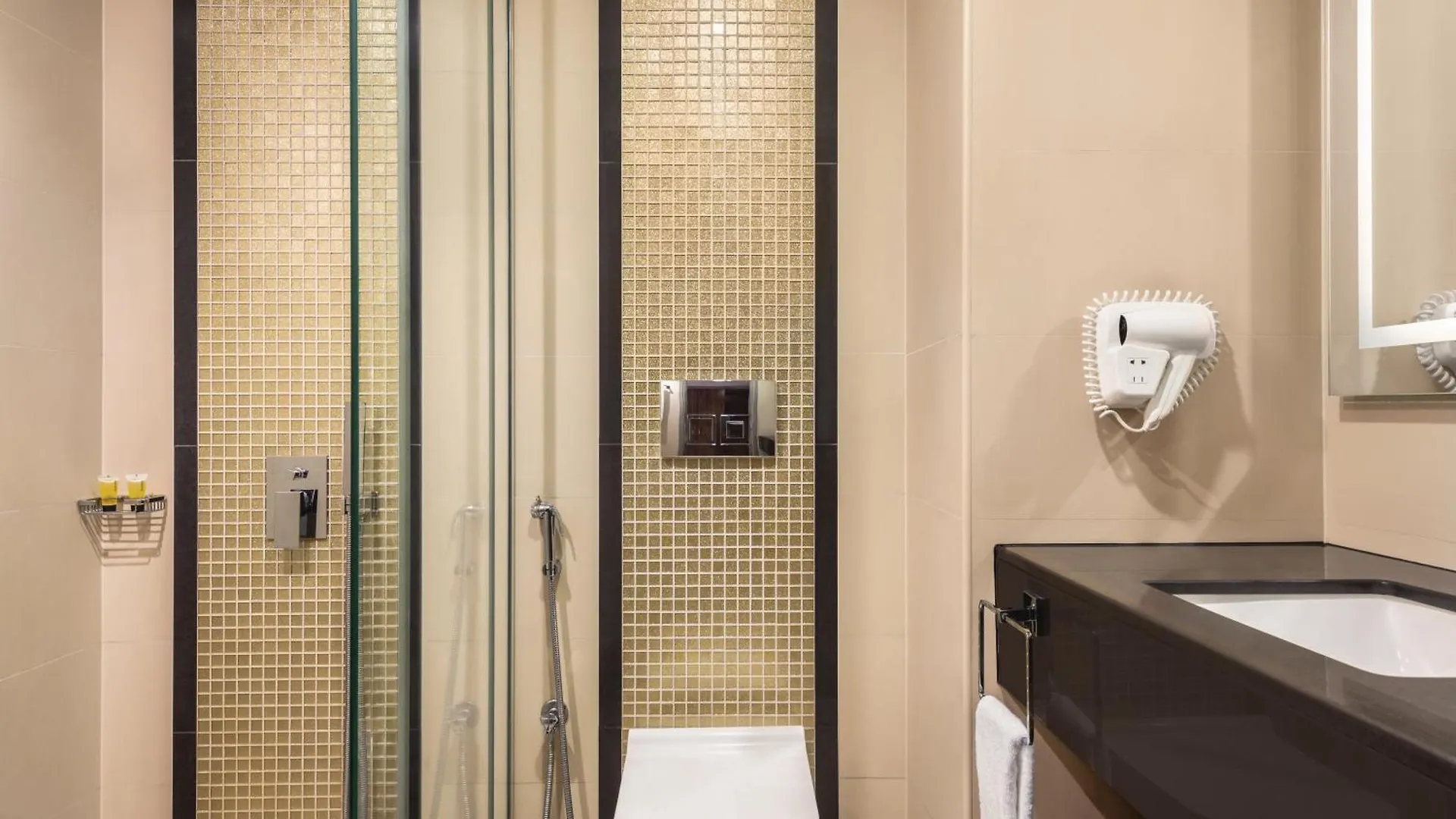Ramada By Wyndham Makkah Zad Al Tayseer Mecca Hotel