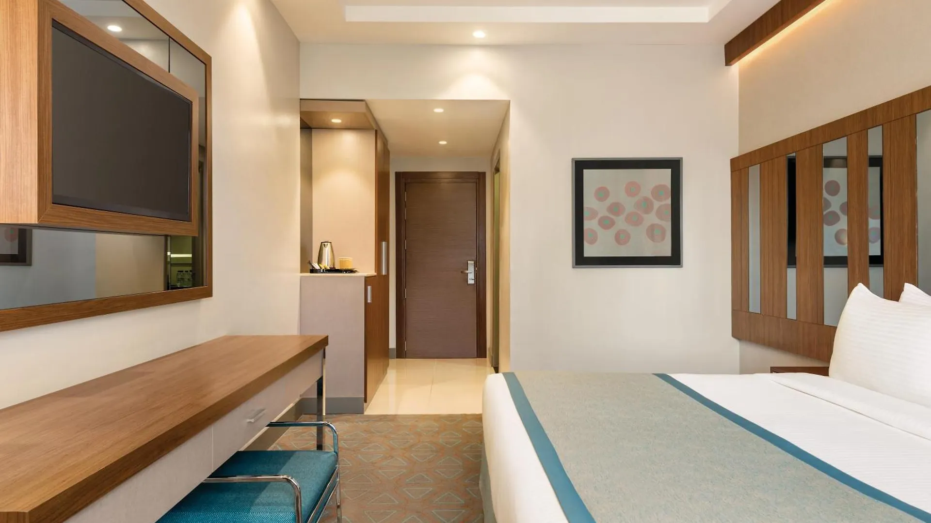 Ramada By Wyndham Makkah Zad Al Tayseer Mecca Hotel