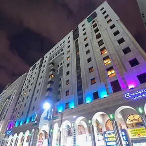 Отель Golden Tulip Al Shakreen ***